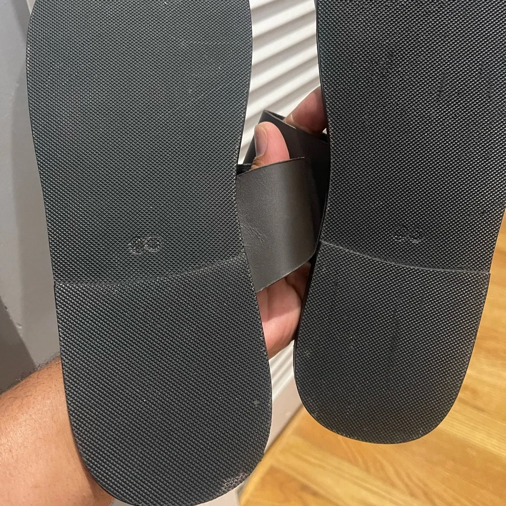 Chris & Steeze Dark Brown Sandals with Buce on side Sz 11 (44) - Picture 15 of 16